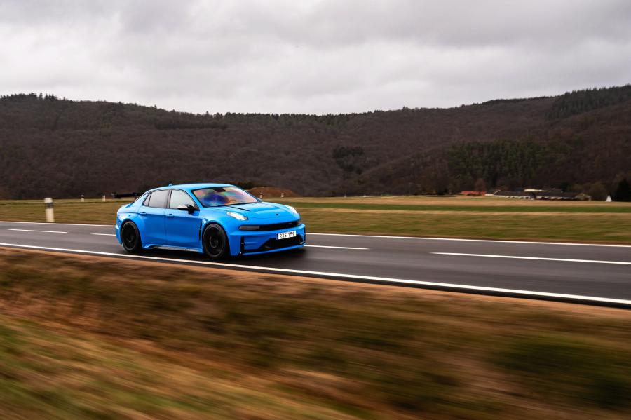  LYNK&Co 03 Cyan Concept 2019 года  (фото 29 из 43)